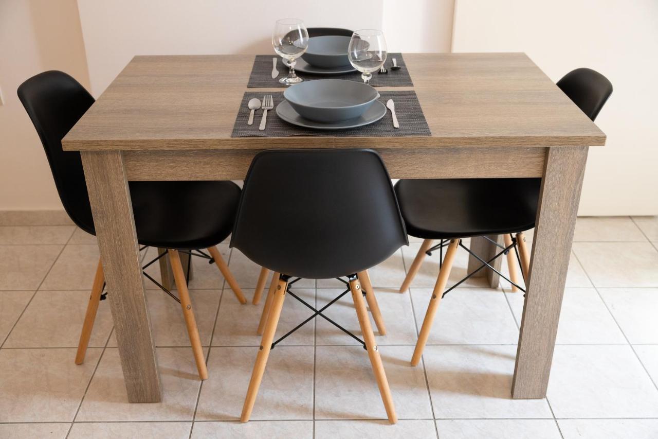 Spacious Apartment Close To The Sea And The City Center Aten Exteriör bild