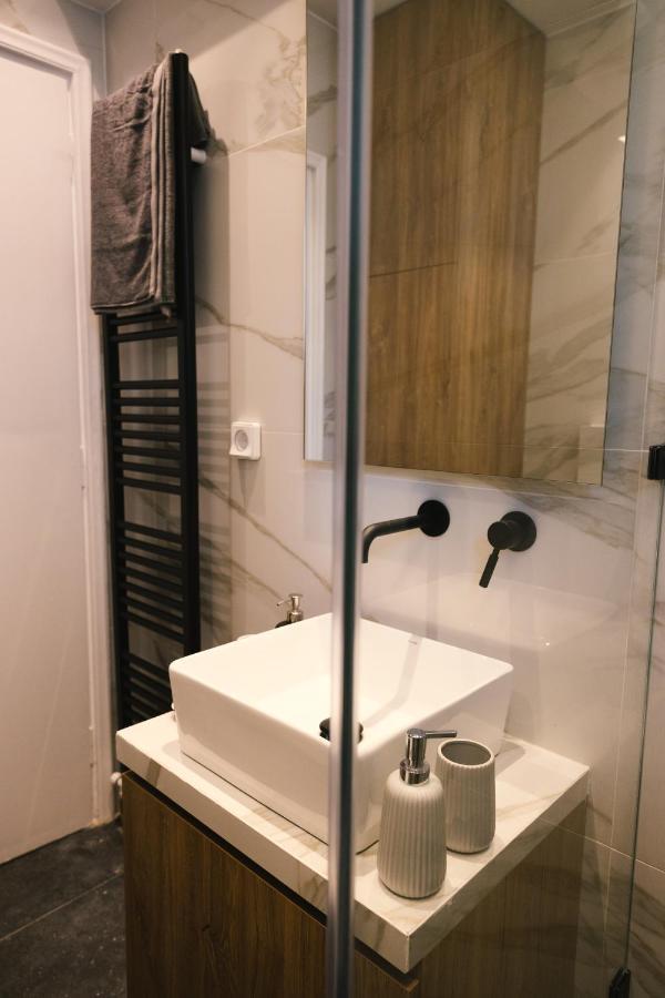 Spacious Apartment Close To The Sea And The City Center Aten Exteriör bild
